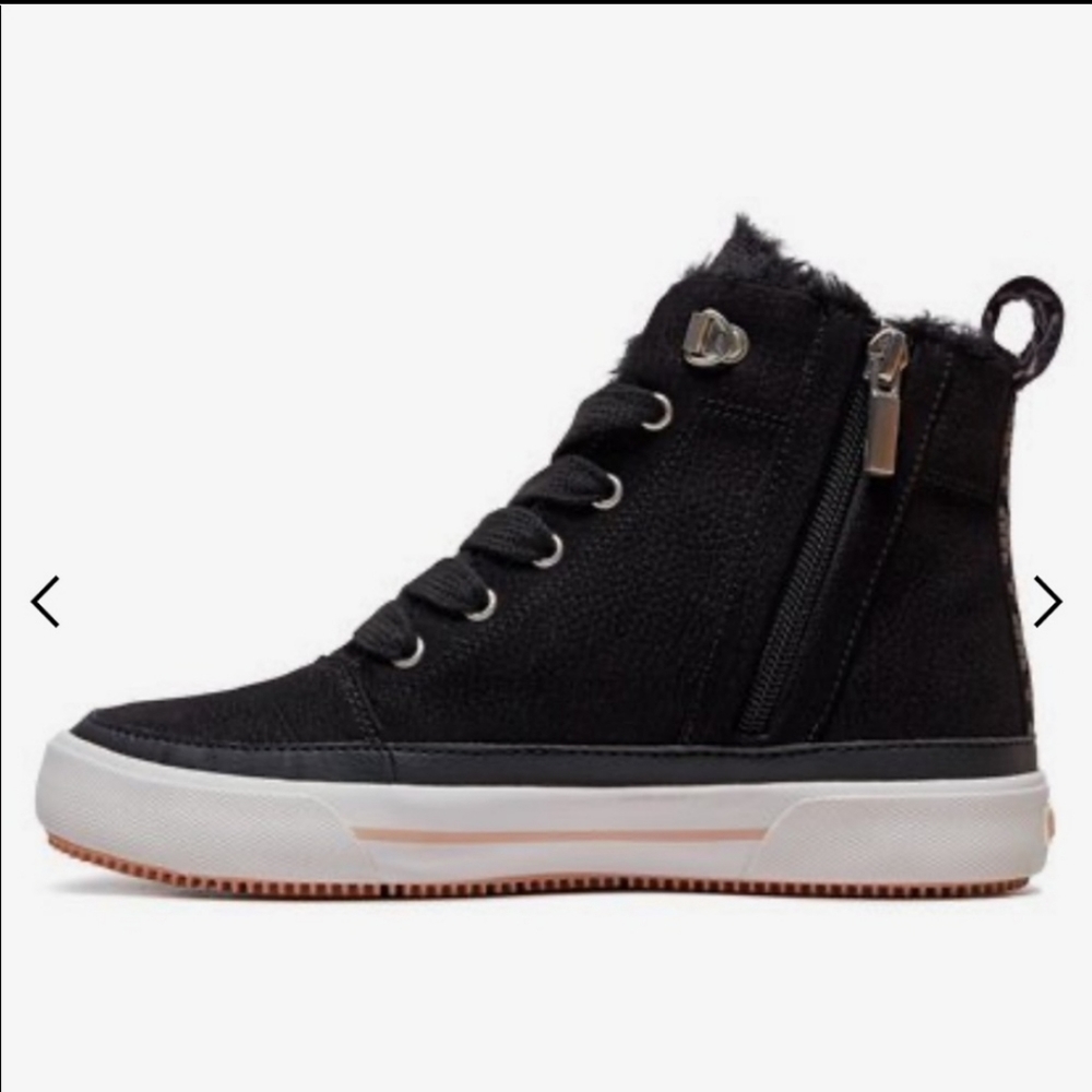 NIB ROXY Ivan black fur high-top shoes 6.5